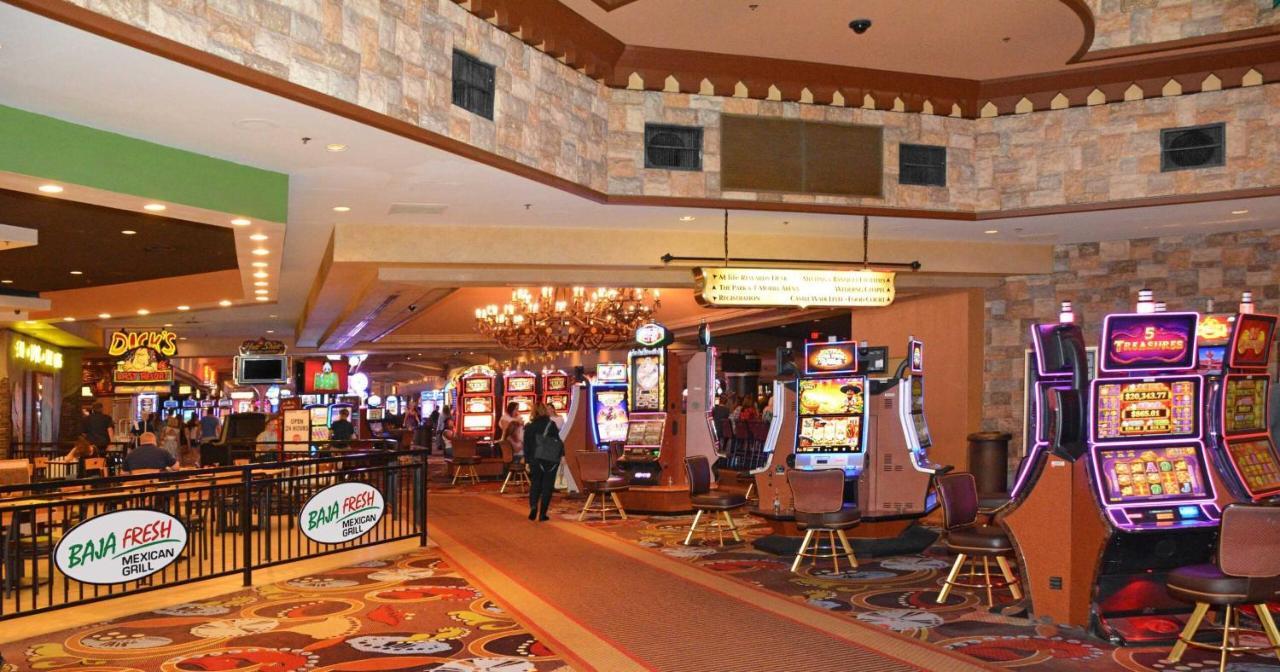 Beddable Unit By The Excalibur Casino Las Vegas Strip Eksteriør billede